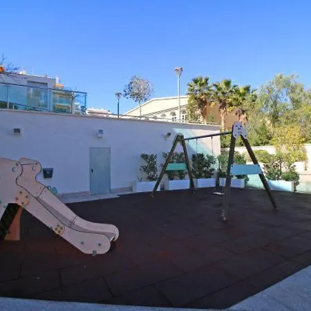 Sleeps 5 With Pool Air Con And Wifi Calpe