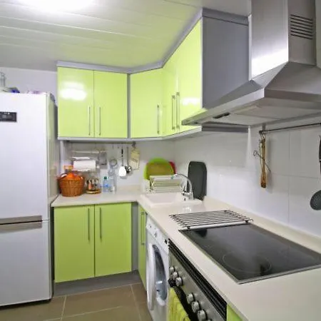 Sleeps 5 With Pool Air Con And Wifi Apartament